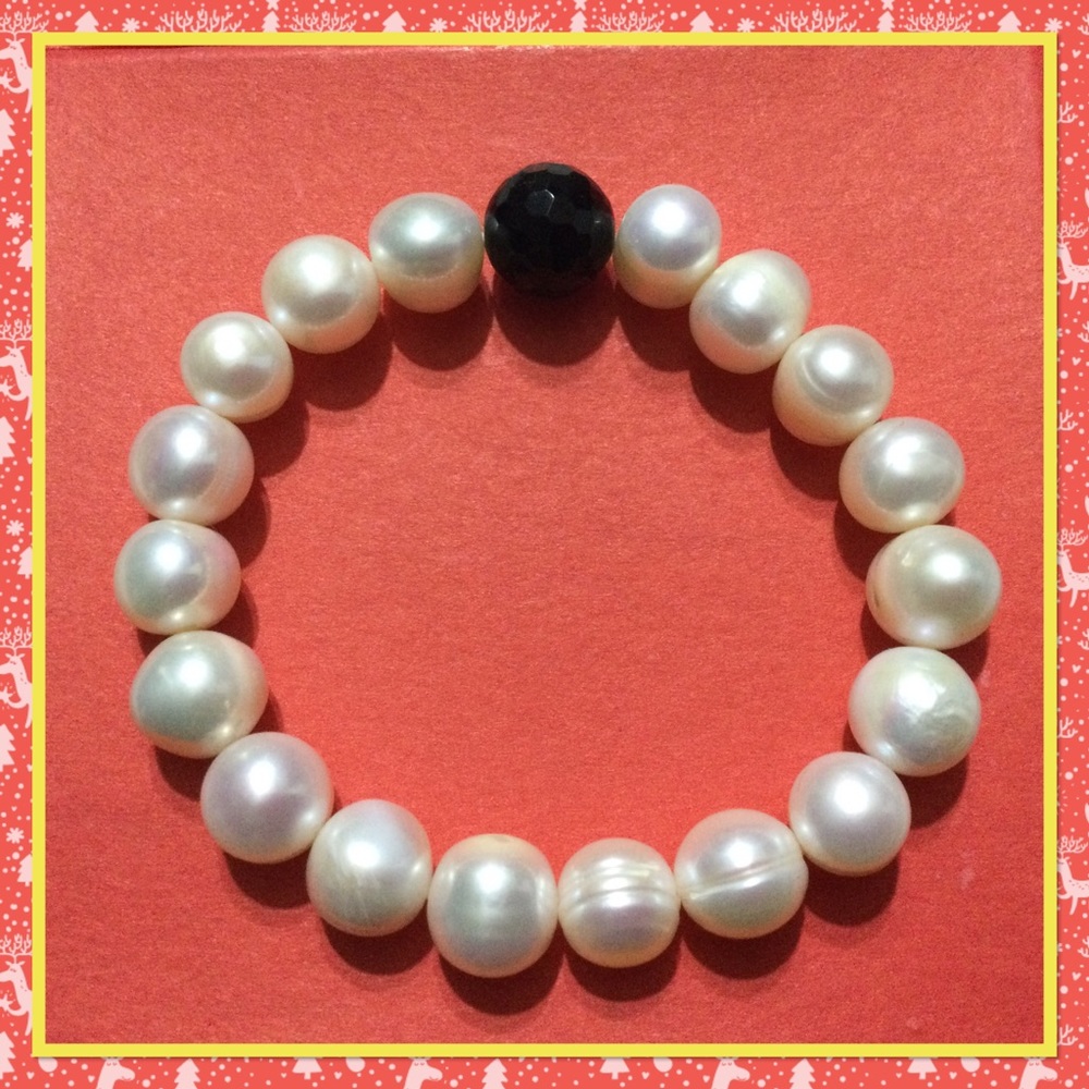 White water pearls with black crystal bracelet